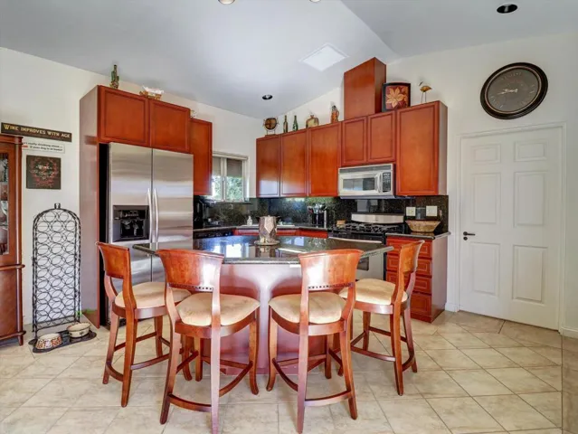 11-86113 Sonoma Creek Road-11