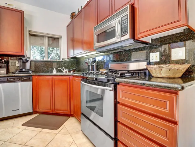 15-86113 Sonoma Creek Road-15