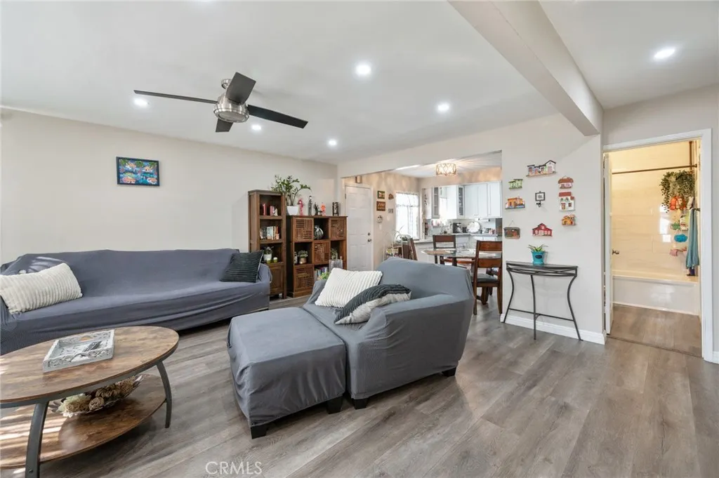 749 W 147th Street, Gardena, California 90247 home-pic-7