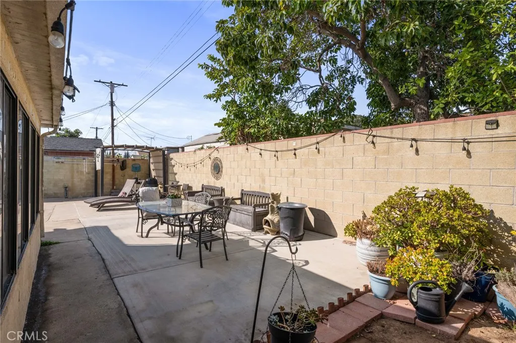 749 W 147th Street, Gardena, California 90247 home-pic-37