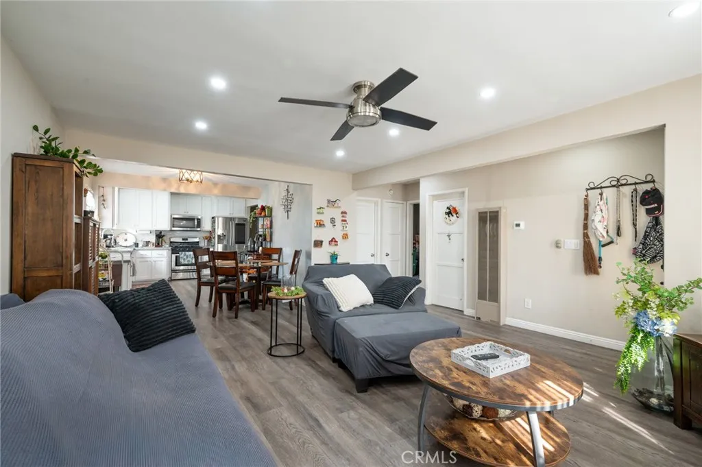 749 W 147th Street, Gardena, California 90247 home-pic-4