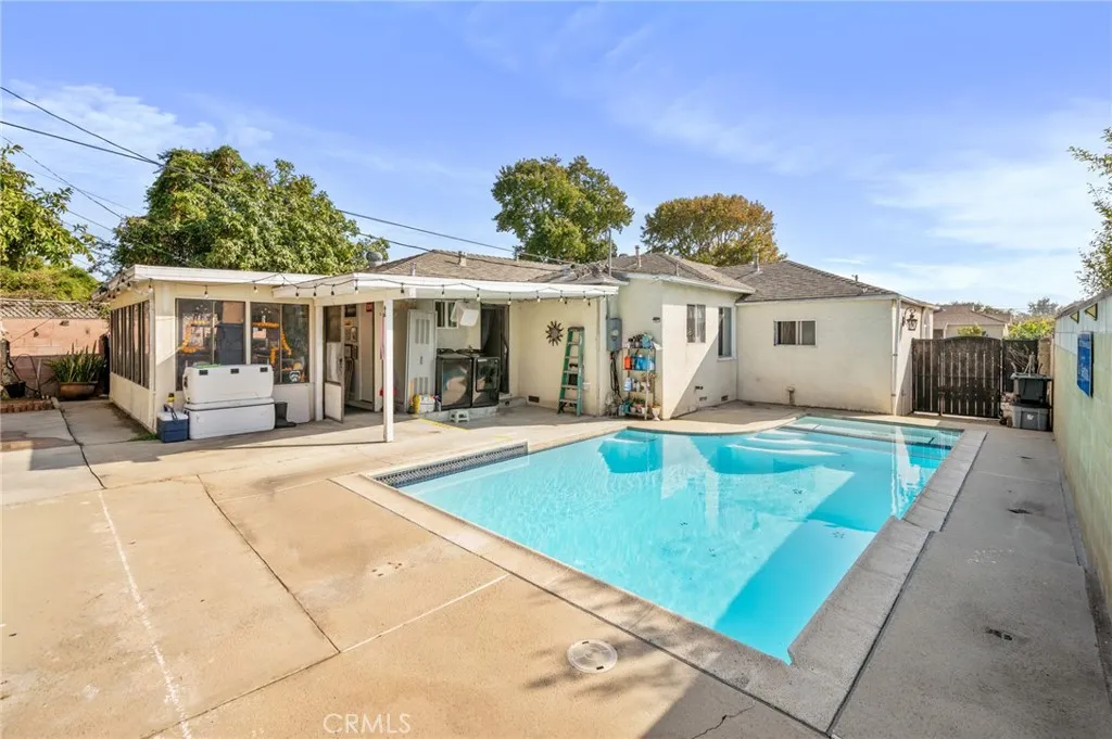749 W 147th Street, Gardena, California 90247 home-pic-34