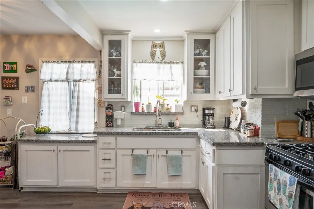 749 W 147th Street, Gardena, California 90247 home-pic-14