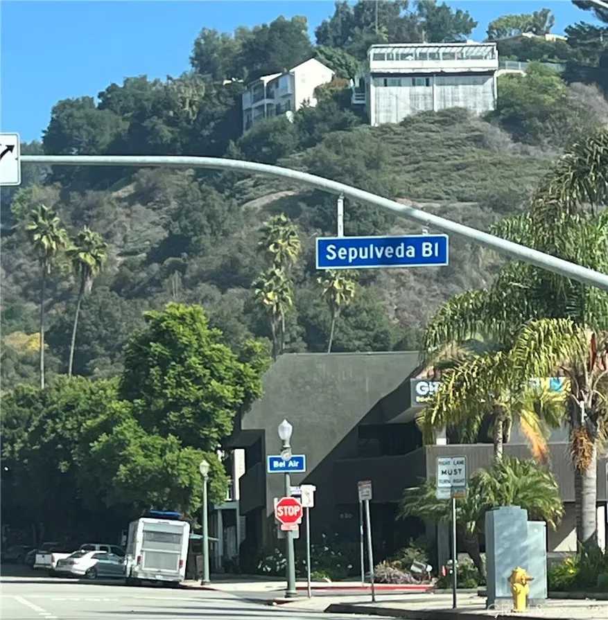 11687 Bellagio Road 12, Bel Air, California 90049 home-pic-40