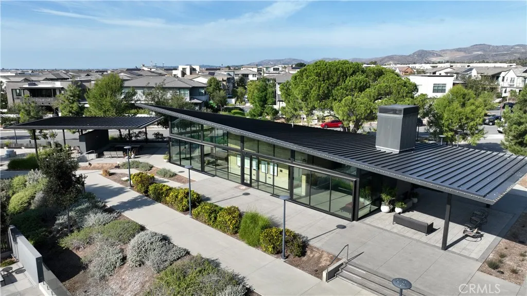 156 Keeper, Irvine, California 92618 home-pic-40