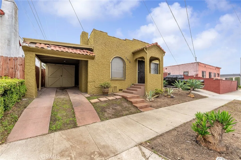 2416 W 70th, Los Angeles, California 90043 home-pic-20