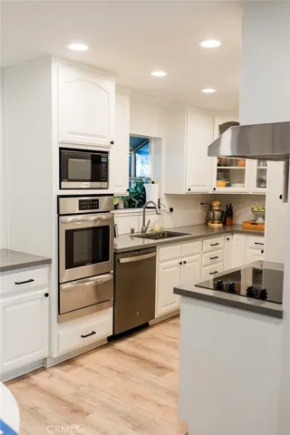 19867 Piccadilly, Huntington Beach, California 92646