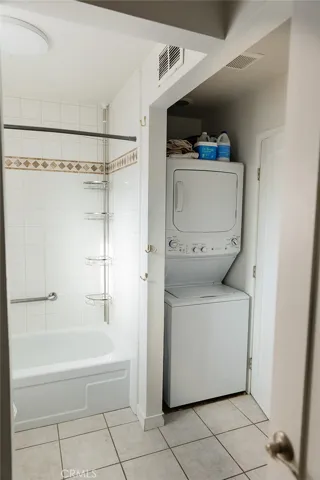 19867 Piccadilly, Huntington Beach, California 92646
