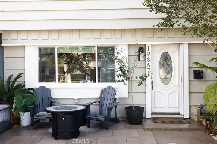 19867 Piccadilly, Huntington Beach, California 92646