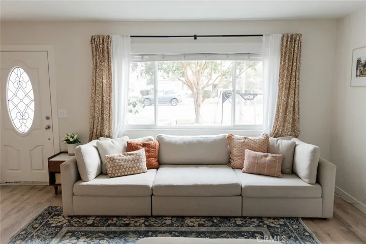 19867 Piccadilly, Huntington Beach, California 92646