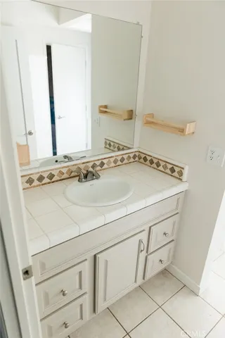 19867 Piccadilly, Huntington Beach, California 92646