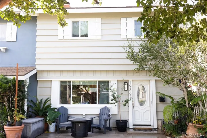 19867 Piccadilly, Huntington Beach, California 92646