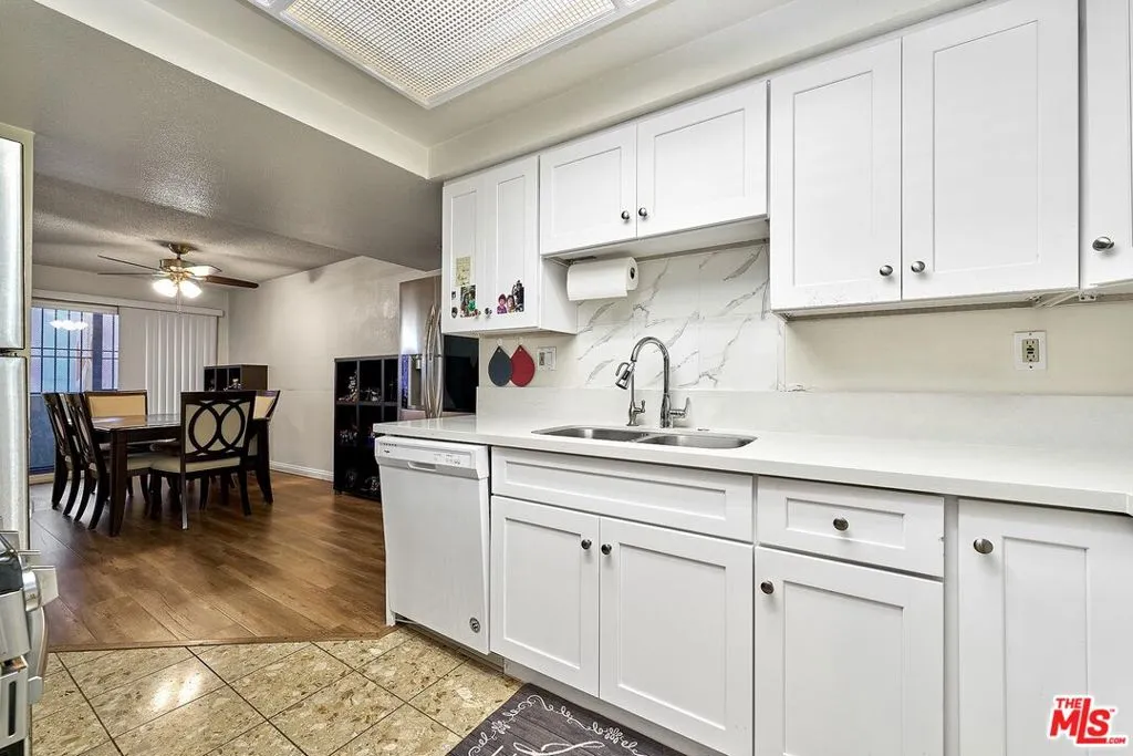 631 S Kenmore Avenue 106, Los Angeles, California 90005 home-pic-6