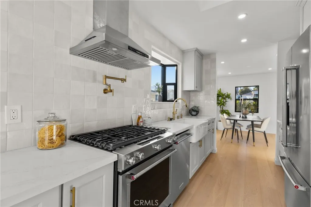 1724 S Fairfax, Los Angeles, California 90019 home-pic-7