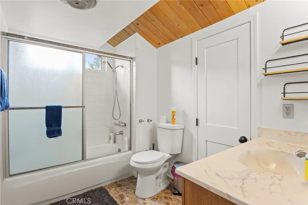 1803 Nob Hill, Running Springs, California 92382 home-pic-17