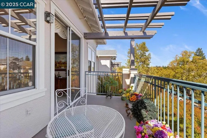1840 Tice Creek Dr 2409, Walnut Creek, California 94595
