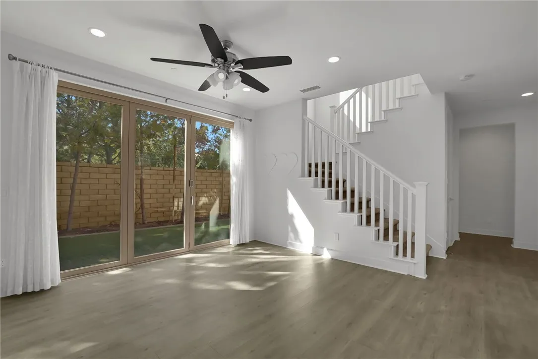 30 Lilac, Lake Forest, California 92630 home-pic-4