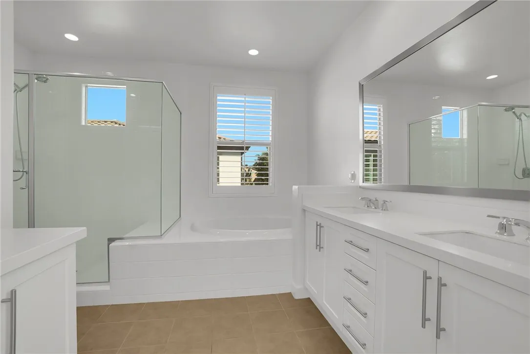 30 Lilac, Lake Forest, California 92630 home-pic-8