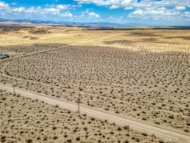 140 Mantonya Road, 29 Palms, California 92277