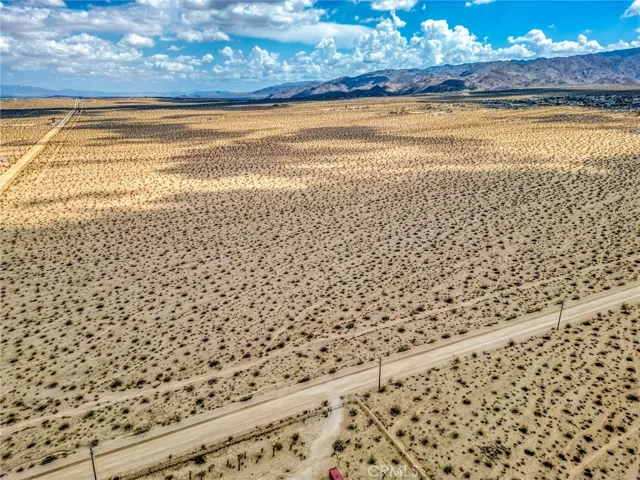 140 Mantonya Road, 29 Palms, California 92277