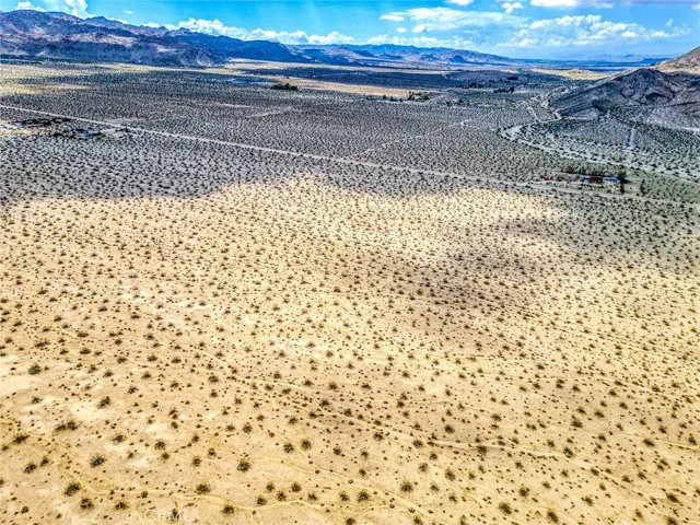 140 Mantonya Road, 29 Palms, California 92277