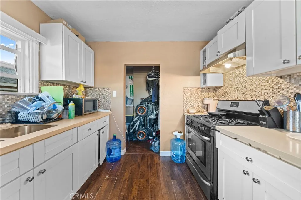 277 N Myrtle, Pomona, California 91768 home-pic-34