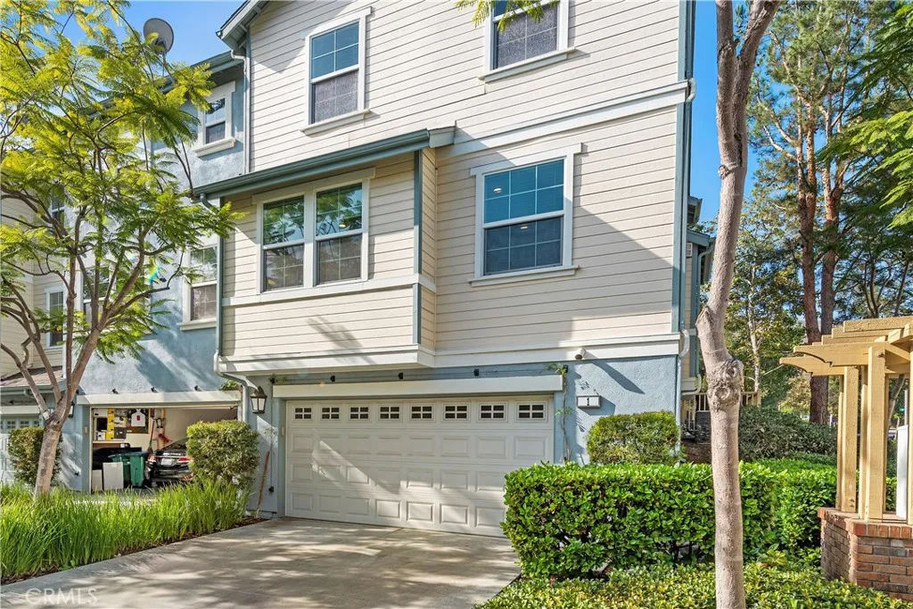 1 Queensbury, Ladera Ranch, California 92694 home-pic-32