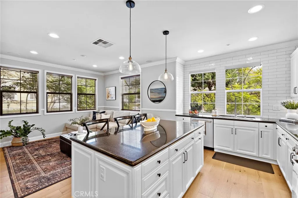 1 Queensbury, Ladera Ranch, California 92694 home-pic-13