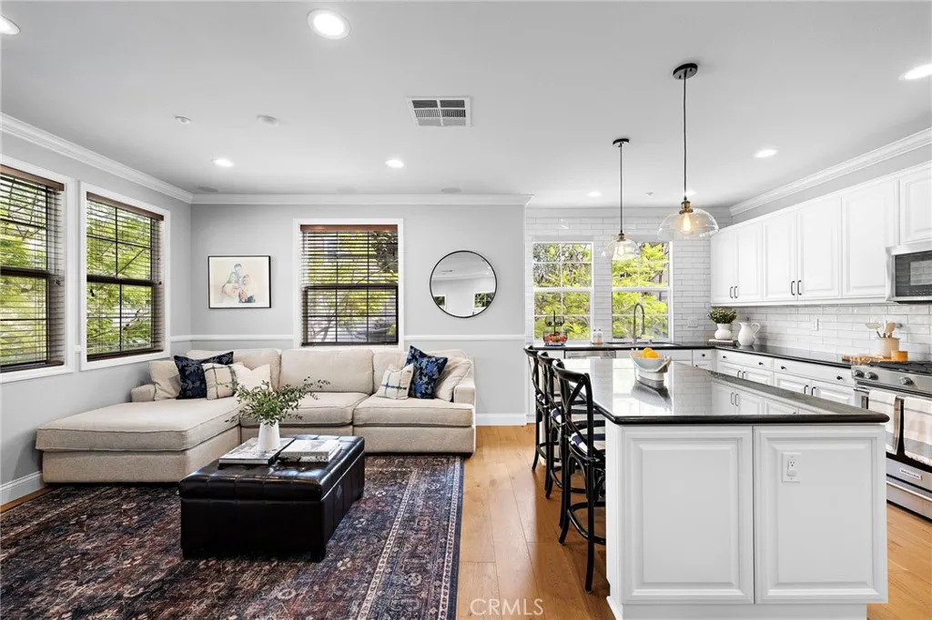 1 Queensbury, Ladera Ranch, California 92694 home-pic-9