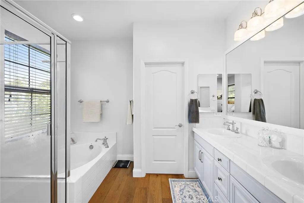 1 Queensbury, Ladera Ranch, California 92694 home-pic-19