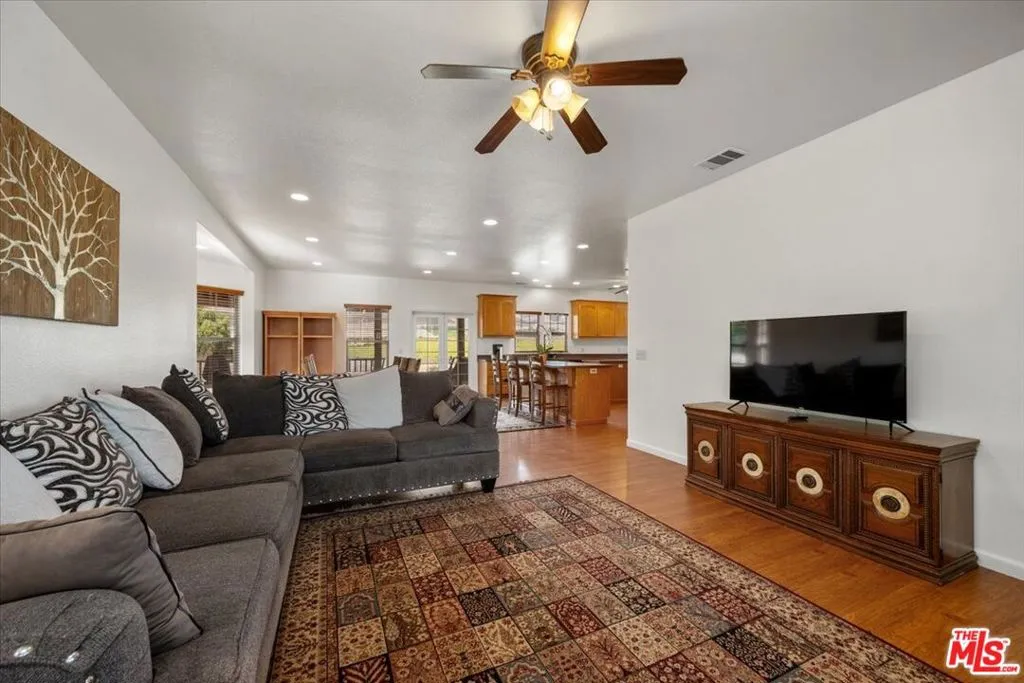 230 Hans Place, Nipomo, California 93444 home-pic-11