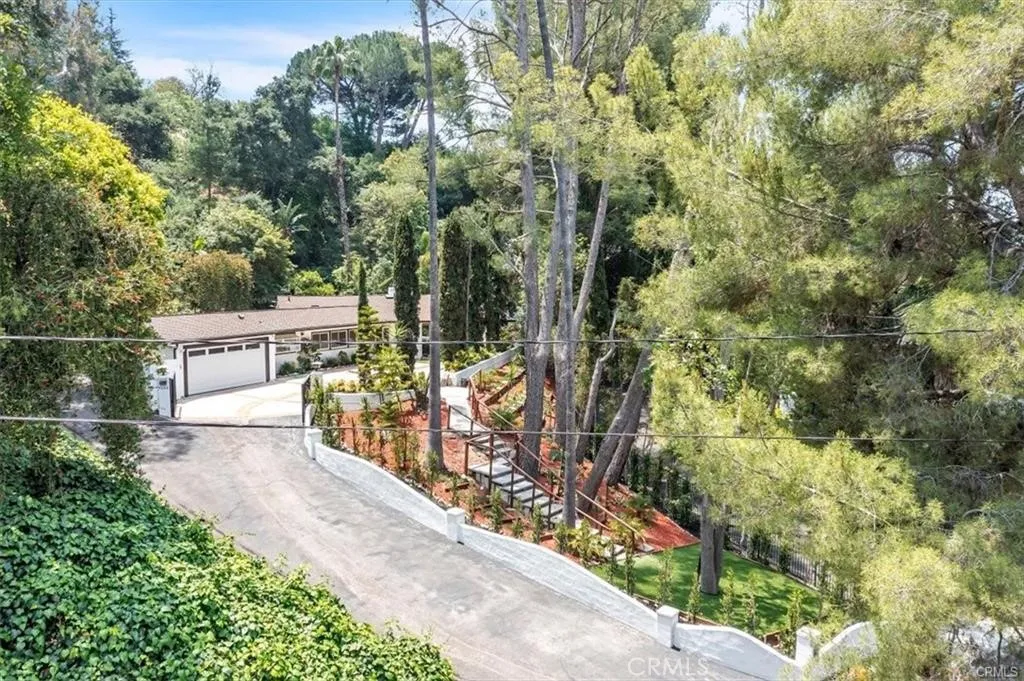 9466 Hidden Valley Place, Beverly Hills, California 90210 home-pic-22