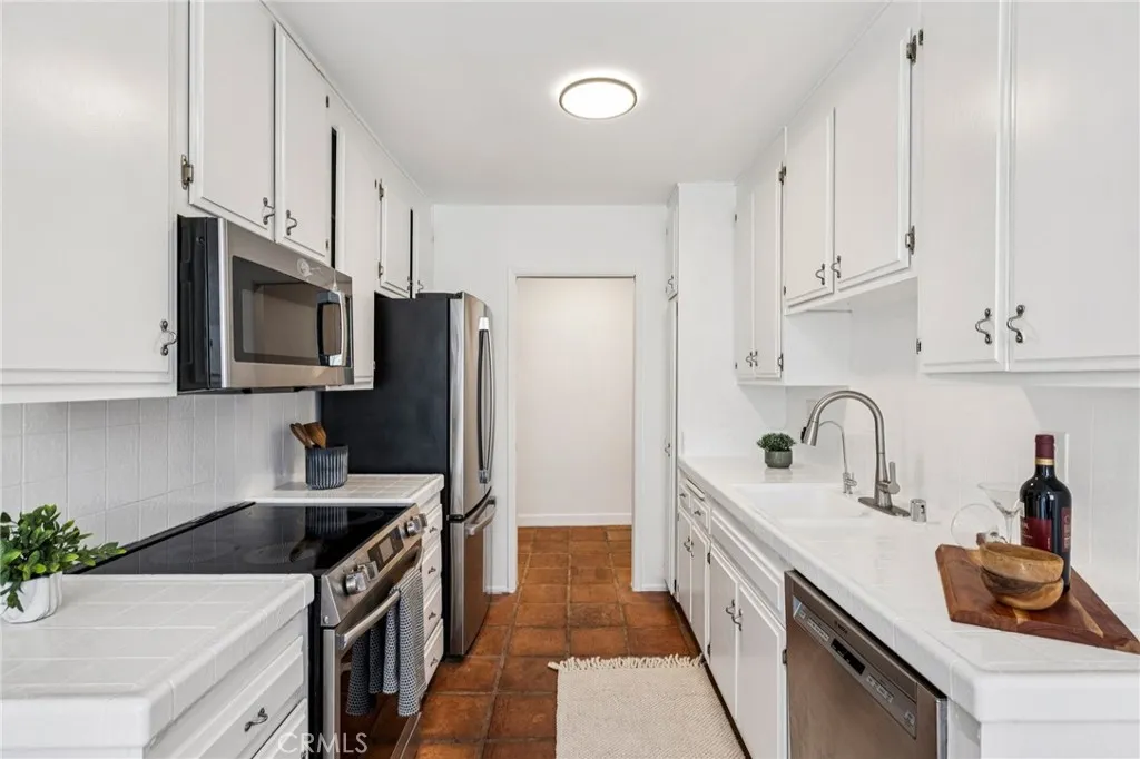 947 16th Street 5, Santa Monica, California 90403 home-pic-5