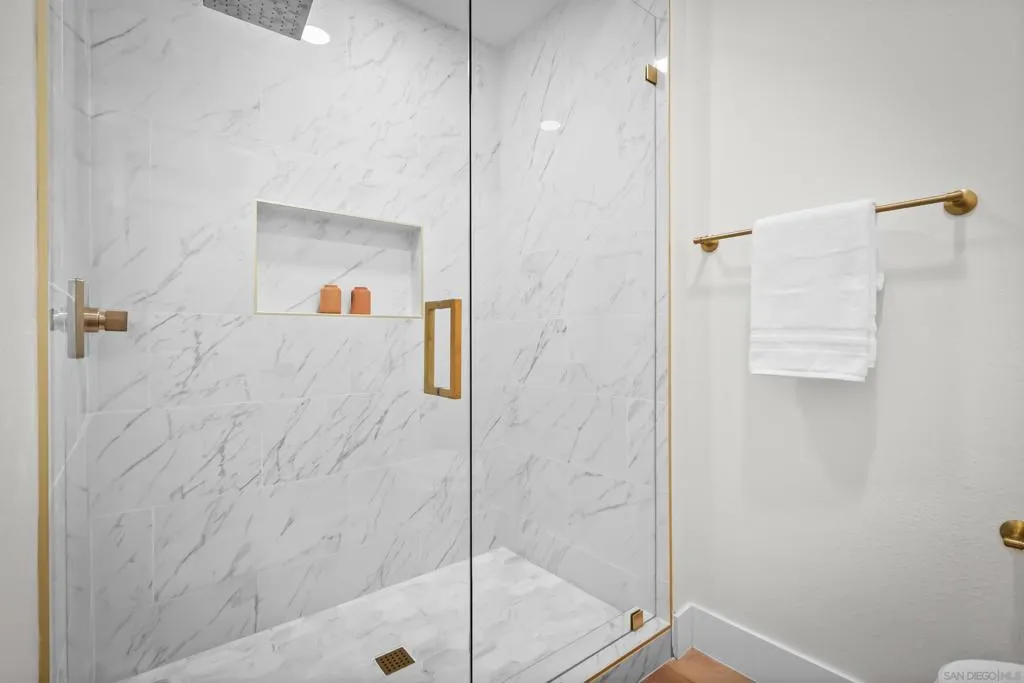 4058 Lemnos Way, Oceanside, California 92056 home-pic-23