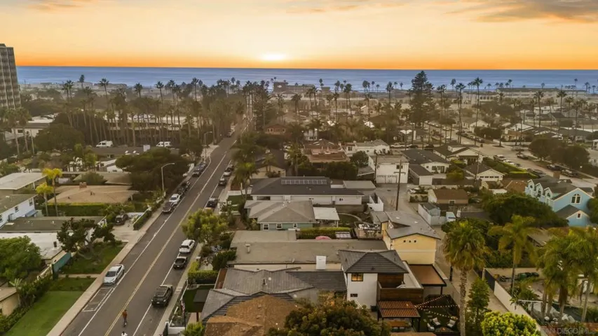 Close proximity to the boardwalk