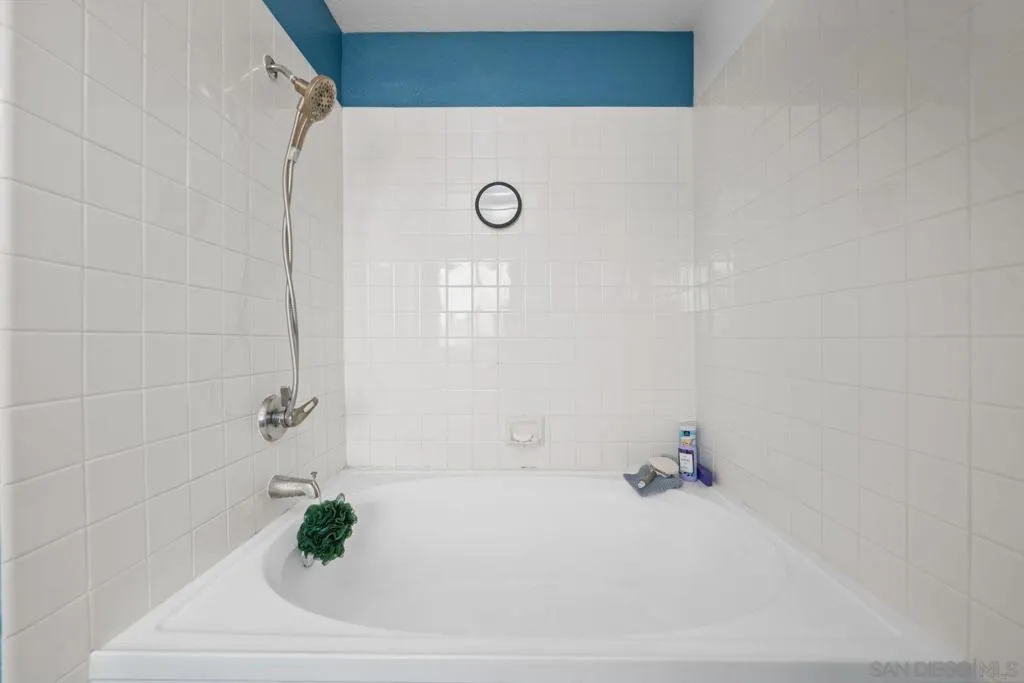 1193 Rachel Cir, Escondido, California 92026 home-pic-16