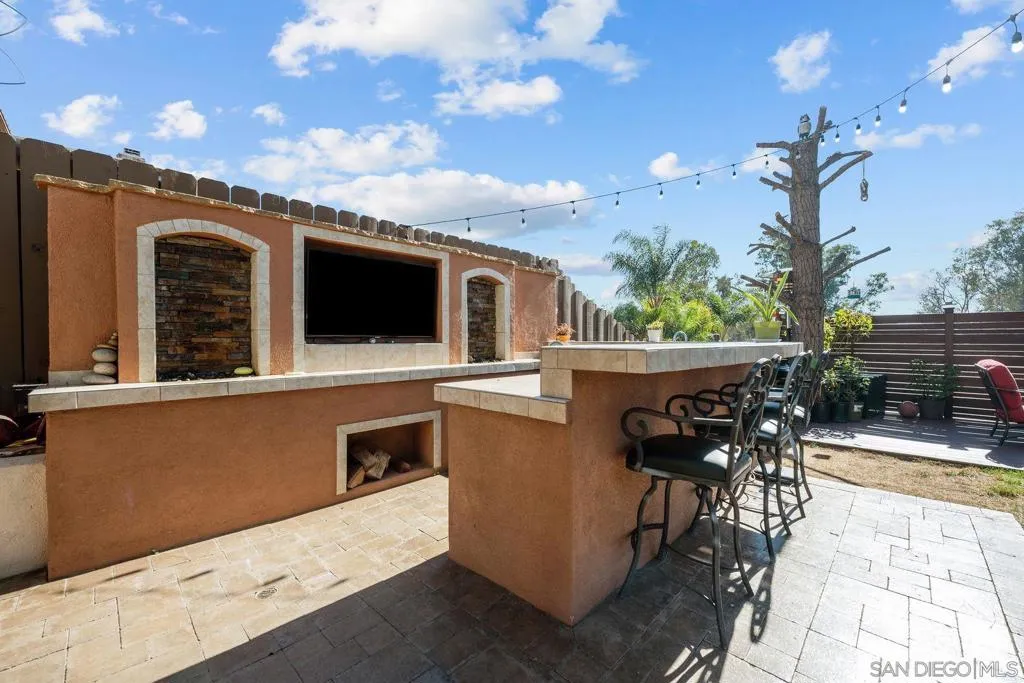 1193 Rachel Cir, Escondido, California 92026 home-pic-7
