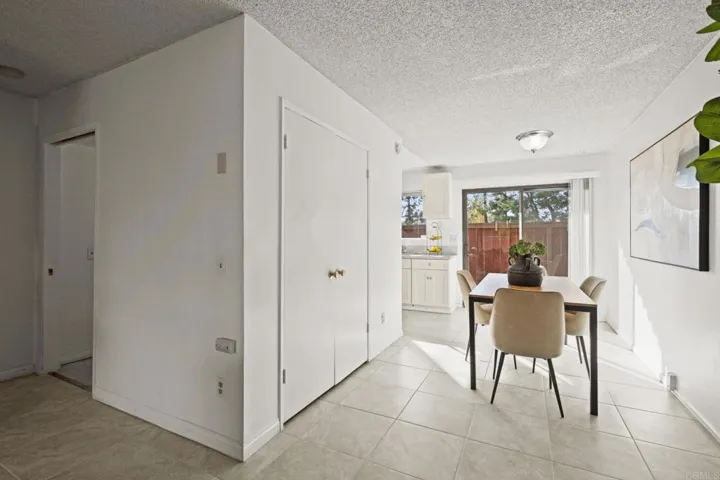 9450 Gold Coast Drive A-10, Mira Mesa, California 92126