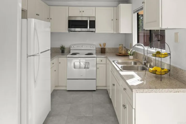 9450 Gold Coast Drive A-10, Mira Mesa, California 92126