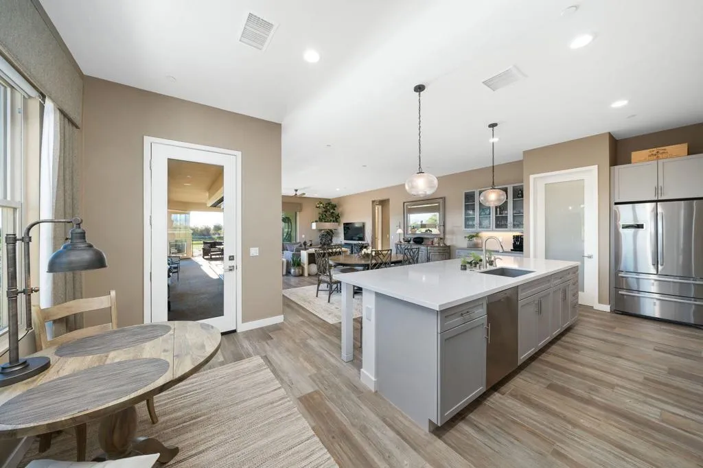 603 Retreat Circle, Palm Desert, California 92260 home-pic-16