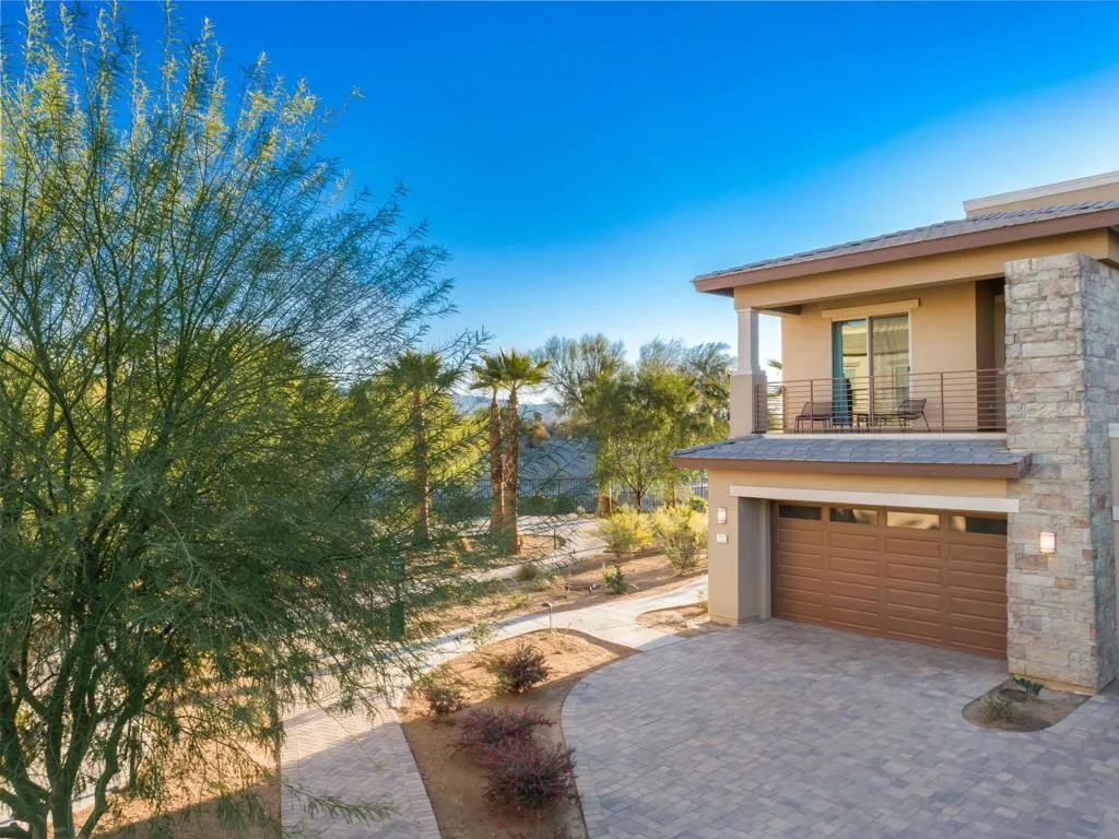 603 Retreat Circle, Palm Desert, California 92260 home-pic-3