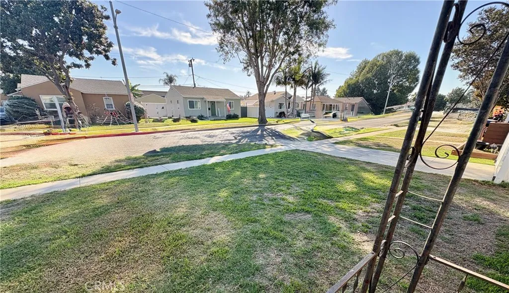2539 E 219th Place, Carson, California 90810 home-pic-6