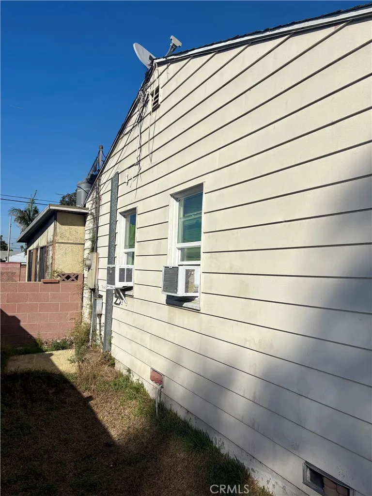 2539 E 219th Place, Carson, California 90810 home-pic-7