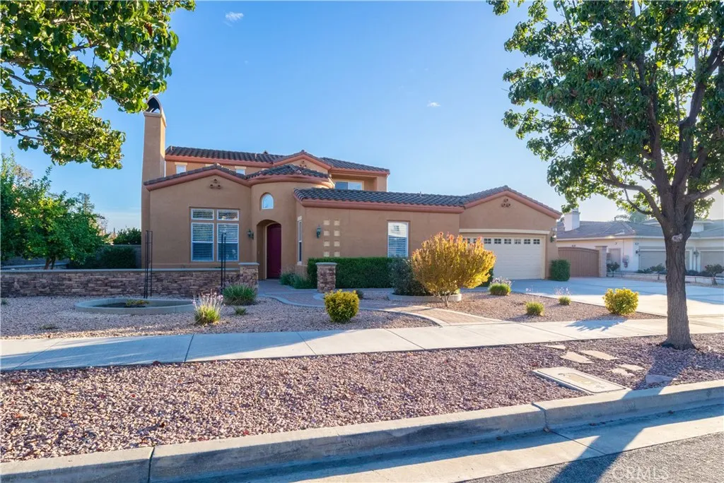 750 Charleston Drive, Claremont, California 91711 home-pic-0