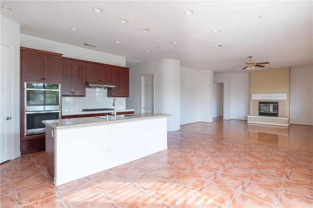 750 Charleston Drive, Claremont, California 91711 home-pic-15
