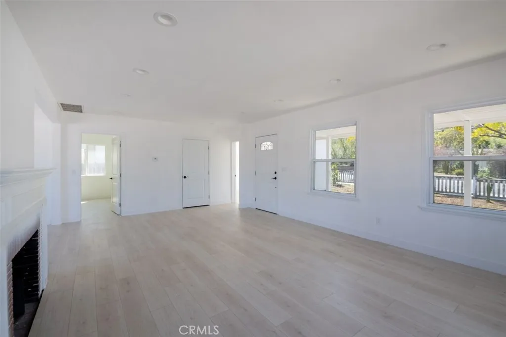 7961 Apperson Street, Sunland, California 91040 home-pic-7