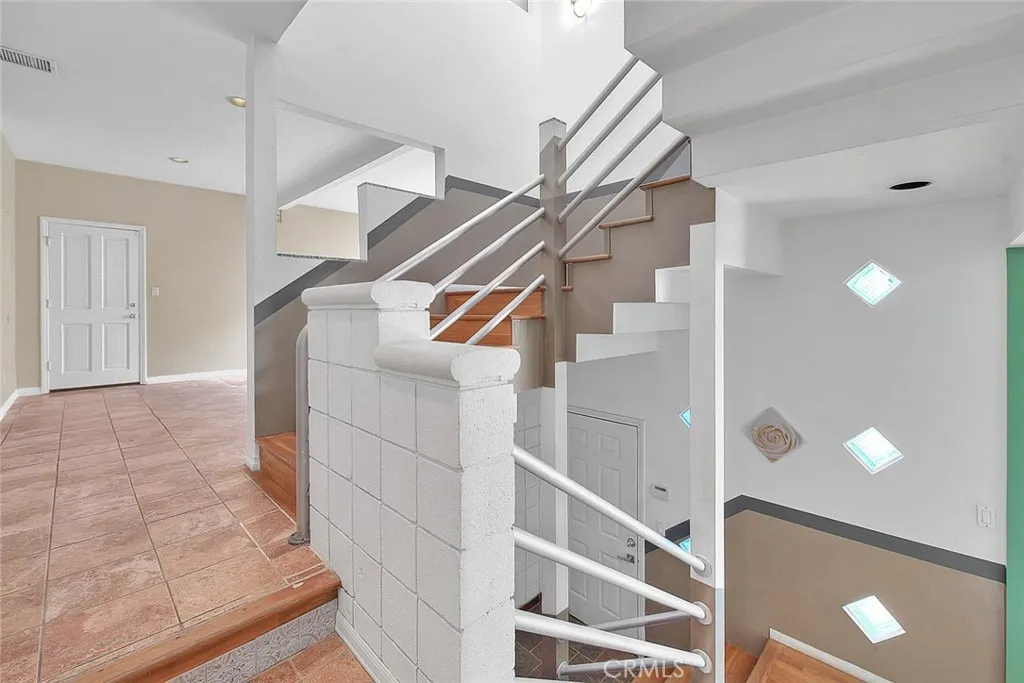 6423 Deep Dell, Hollywood, California 90068 home-pic-18