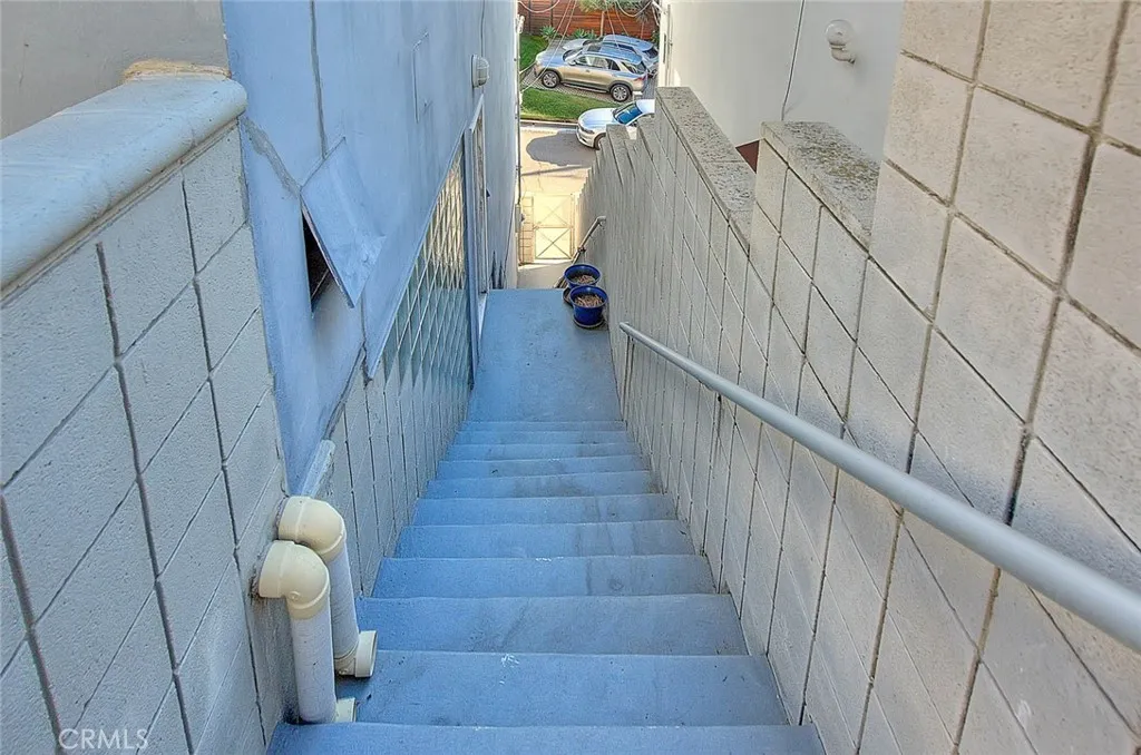 6423 Deep Dell, Hollywood, California 90068 home-pic-67