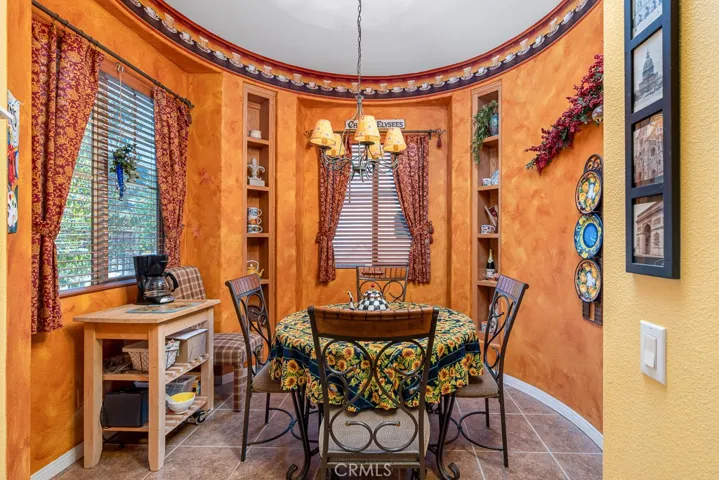 Get ready to fall in love with the charming breakfast nook, featuring an artistic design that’s perfect for savoring your morning coffee.
