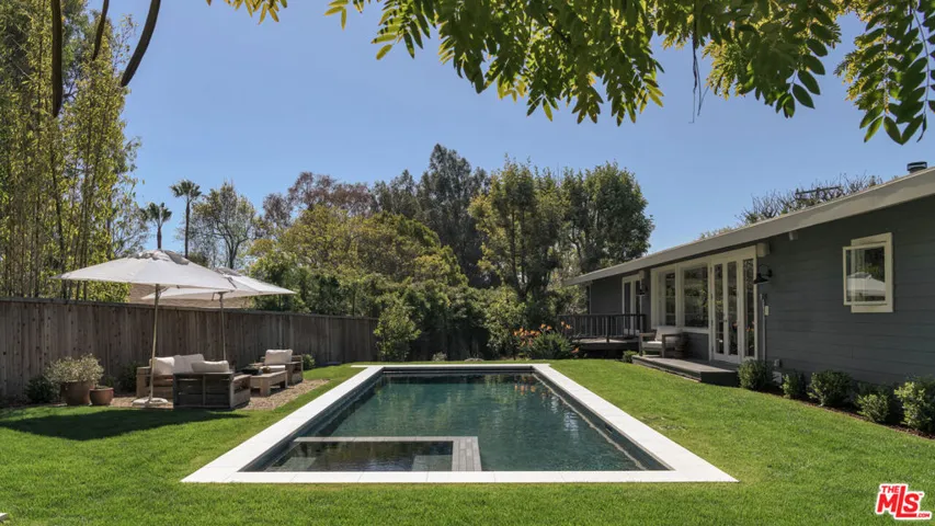 6750 Fernhill Drive, Malibu, California 90265